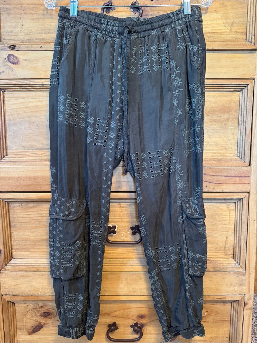 Johnny Was Olive Green Embroidered Cargo Pants Joggers
